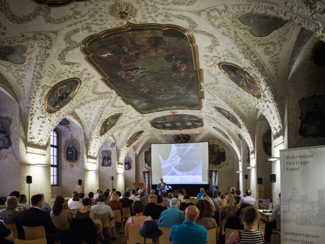 Konference MÁME VYBRÁNO se pravidelně koná v dominikánském klášteře v Praze.
