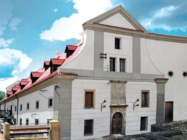 V bývalém zámeckém mlýně naleznete expozici zaměřenou na historii rybníkářství a lesnictví na Jindřichohradecku.