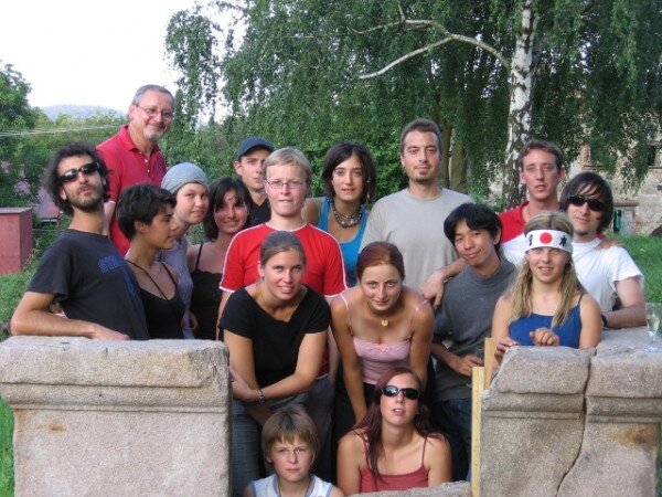 Na NGO Marketu se setkávají dobrovolníci z řady rozmanitých neziskovek (ilustrační foto).