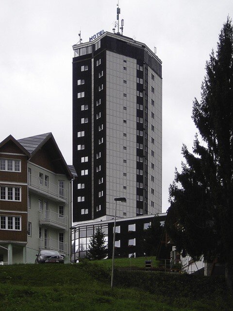 Výstavba horského hotelu probíhala v letech 1968 až 1979 (ilustrační foto).