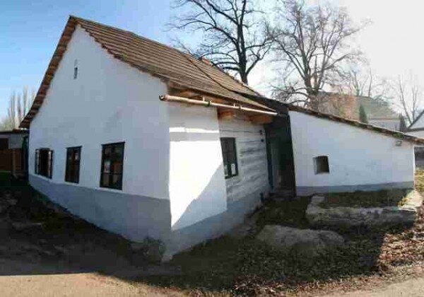 První místo v kategorii Péče o kulturní dědictví získalo v roce 2012 město Humpolec za obnovu Nápravníkova stavení čp. 338 a vytvoření expozice skanzenu Zichpil. 
