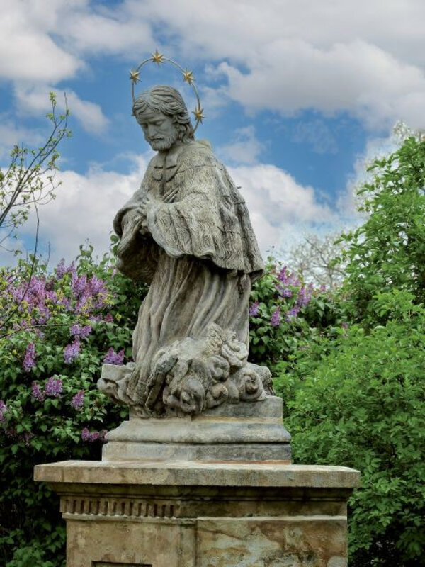 Socha sv. Jana Nepomuckého ve Slaném