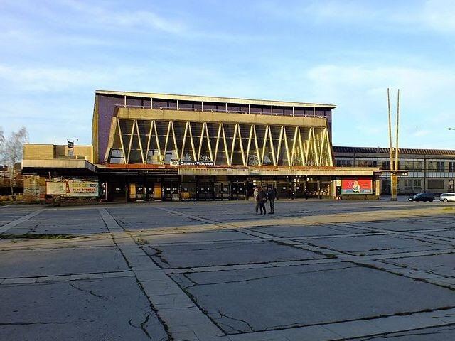 Nádraží Ostrava-Vítkovice na archivním snímku