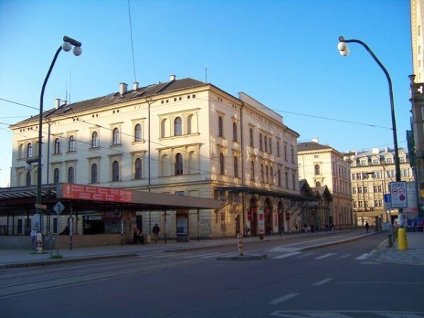 Rekonstrukce dvorany Masarykova nádraží , druhé nejdůležitější železniční stanici v Praze, vyšla na 60 milionů korun.